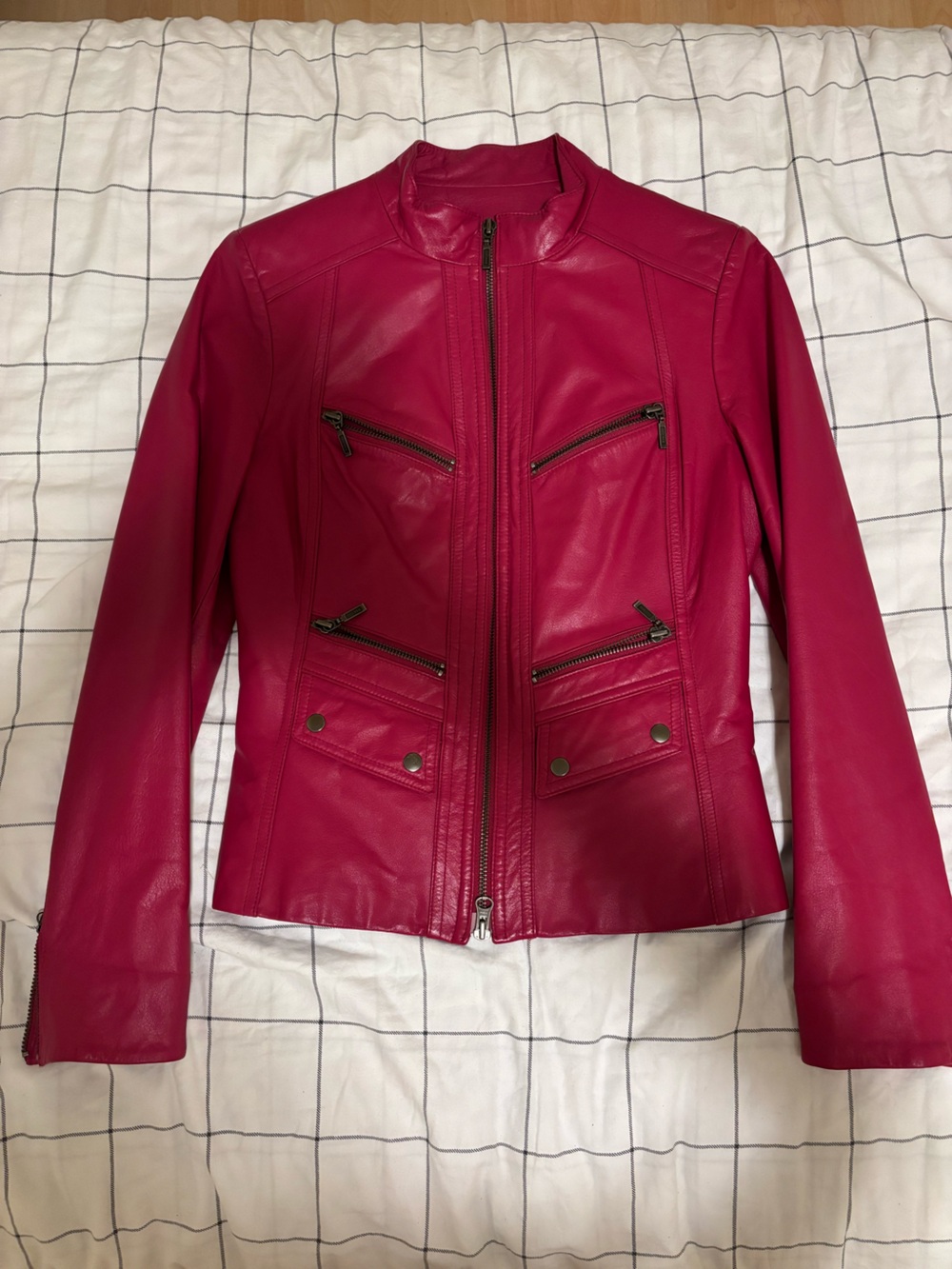Vintage Danier genuine leather jacket (women’s hot pink)